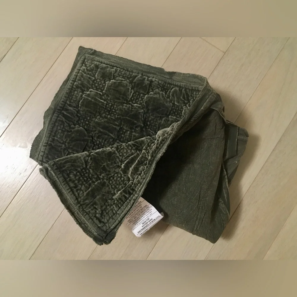 NWOT Pottery Barn Velvet Lattice Quilted 1 Pillow Sham